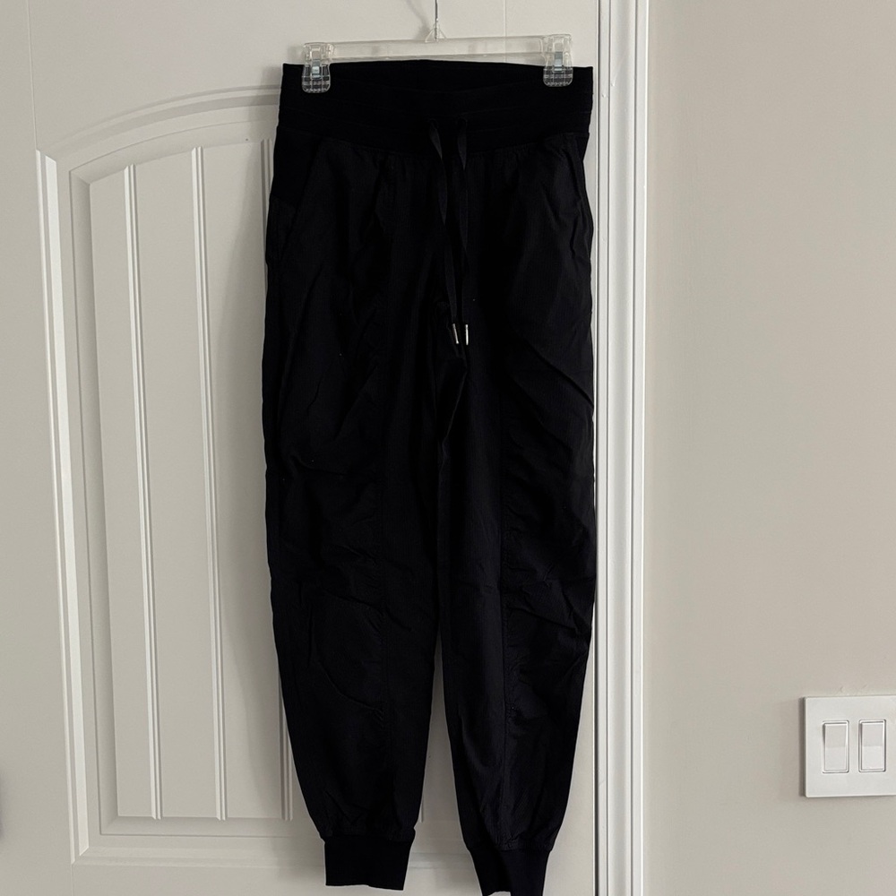 lululemon athletica women’s jogger